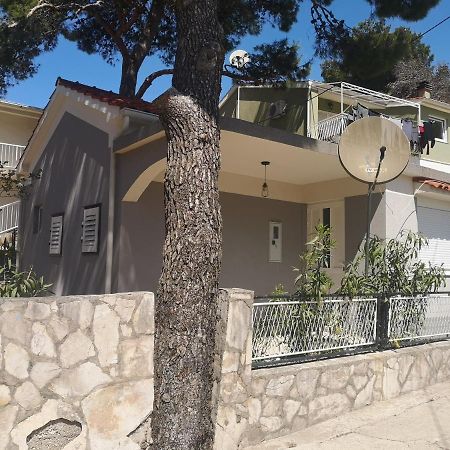 Mala Kuca Ispod Borova Villa Primošten Buitenkant foto