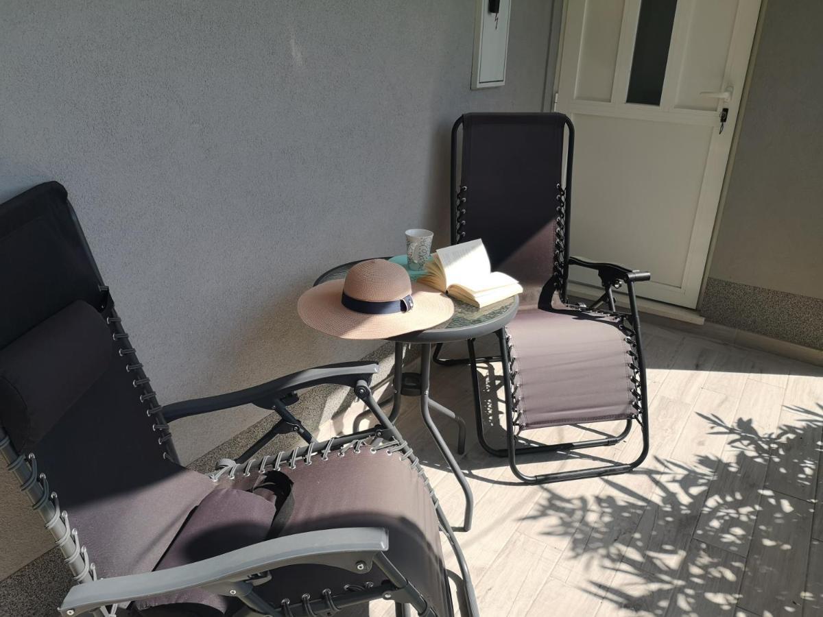 Mala Kuca Ispod Borova Villa Primošten Buitenkant foto