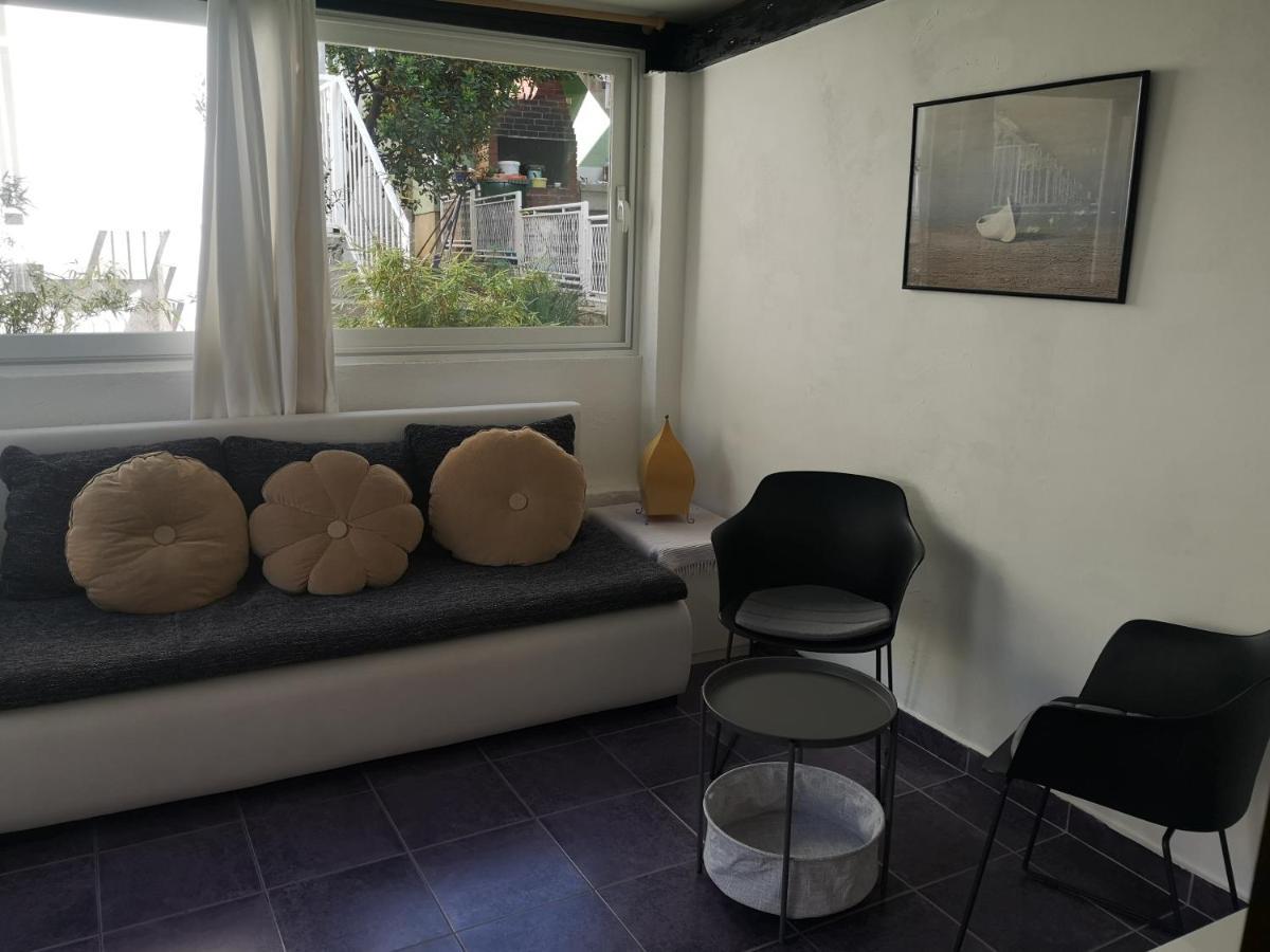 Mala Kuca Ispod Borova Villa Primošten Buitenkant foto
