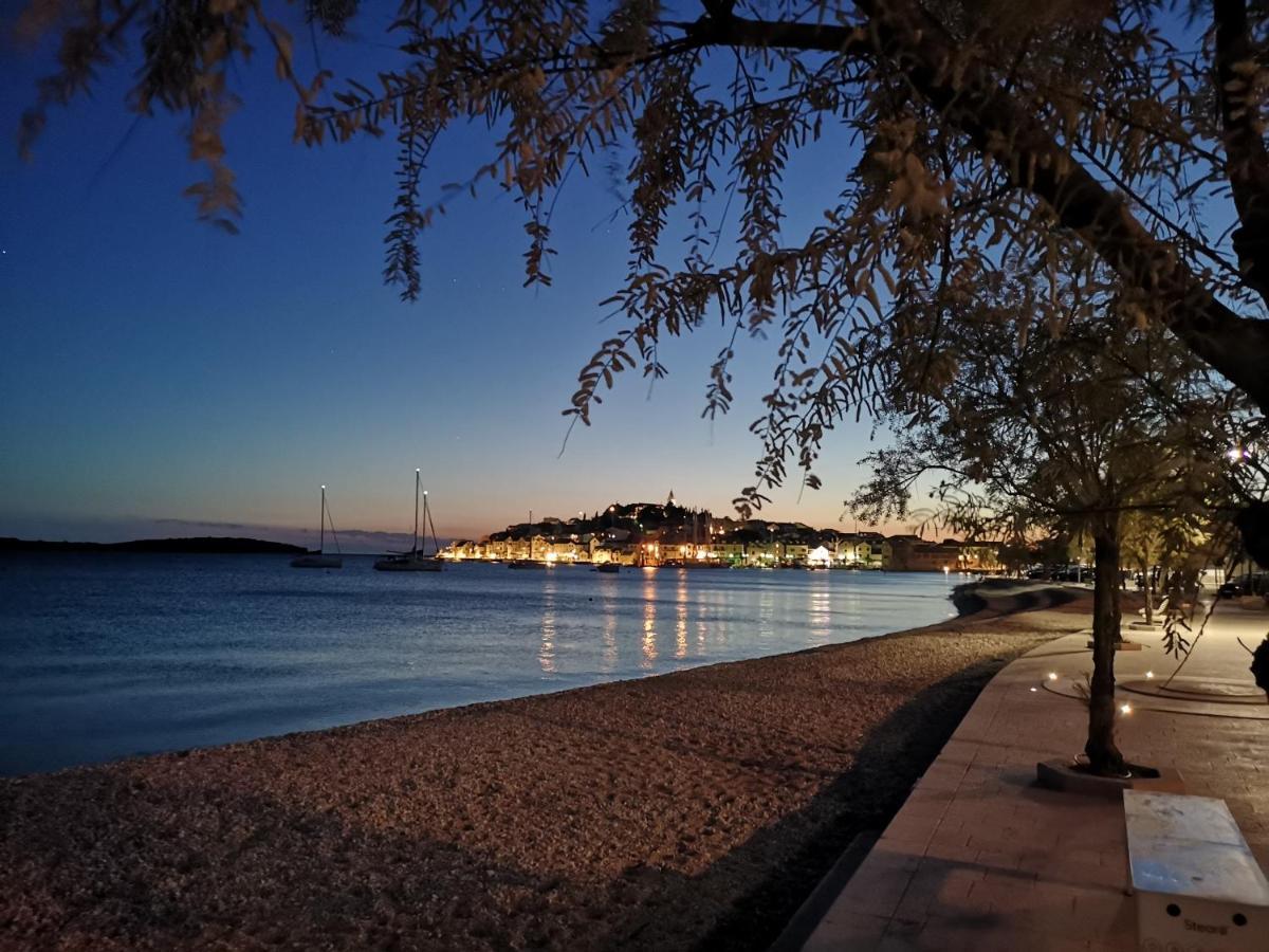 Mala Kuca Ispod Borova Villa Primošten Buitenkant foto